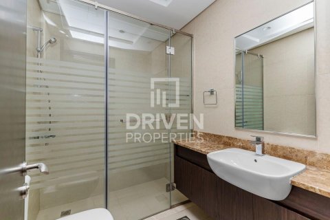 Villa in Meydan, Dubai 4 bedrooms, 290.79 sq.m. № 127049 - photo 20