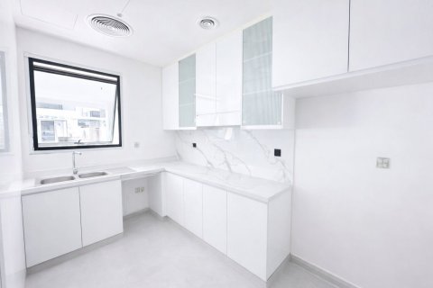 Townhouse in Dubai 3 bedrooms, 282 sq.m. № 96817 - photo 2
