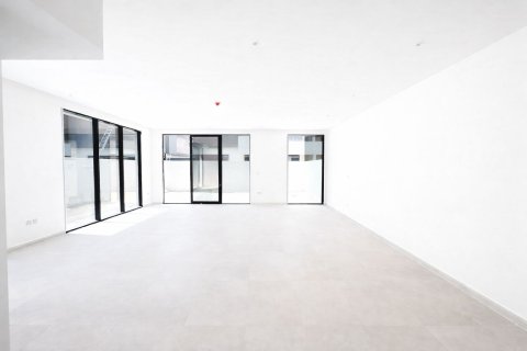 Купить таунхаус в Дубае: 3 спальни, 282м², № 96817 - фото 2