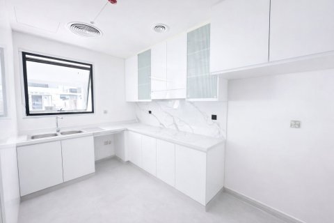 Купить таунхаус в Дубае: 3 спальни, 282м², № 96817 - фото 3