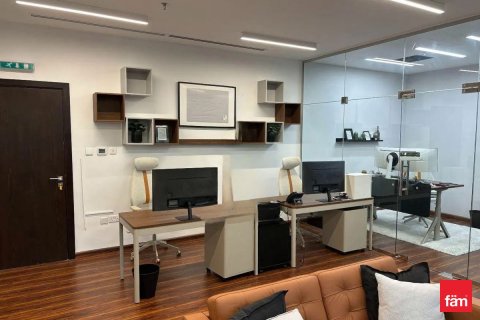 Bureau à Business Bay, Dubai, 48.8 m², № 77876 - photo 4