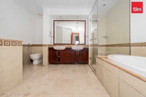 Appartement à Palm Jumeirah, Dubai, 1 chambre, 125.7 m², № 115020 - photo 13