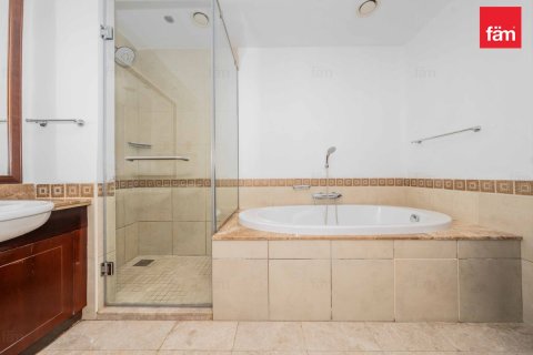 Appartement à Palm Jumeirah, Dubai, 1 chambre, 125.7 m², № 115020 - photo 16