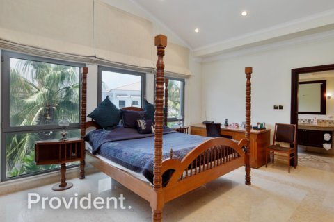 Villa à Palm Jumeirah, Dubai, 6 chambres, 1241.5 m², № 2831 - photo 14