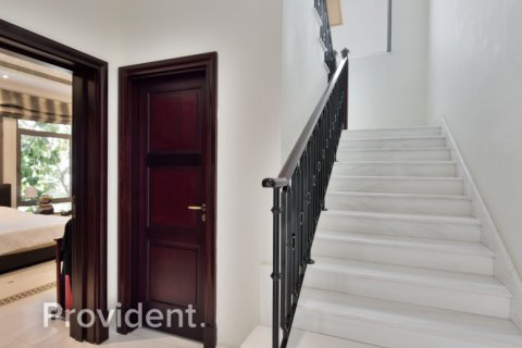 Villa à Palm Jumeirah, Dubai, 6 chambres, 1241.5 m², № 2831 - photo 11
