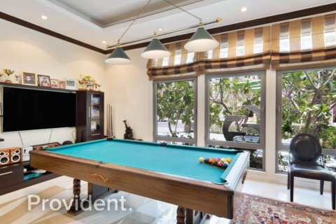 Villa à Palm Jumeirah, Dubai, 6 chambres, 1241.5 m², № 2831 - photo 10