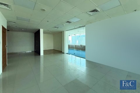 Снять в аренду офис в Бизнес-Бэе, Дубай: 130м², № 103823 - фото 2