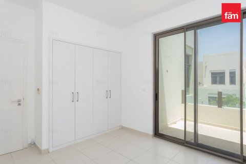 Townhouse in Reem, Dubai 3 bedrooms, 235.4 sq.m. № 24678 - photo 3