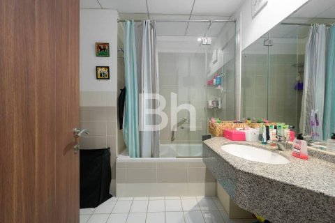 Apartment in Jumeirah Village Triangle, Dubai 2 bedrooms, 154 sq.m. № 24342 - photo 10