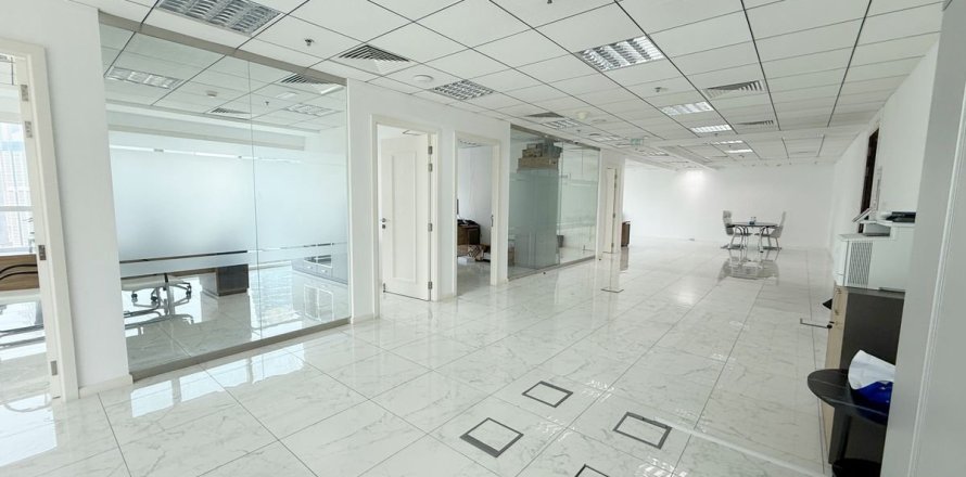 Office in Dubai 161 sq.m. № 41323