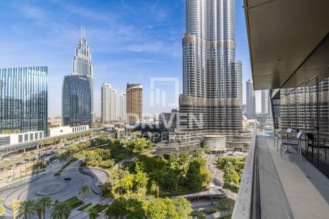 Apartamento en The Address Residences Dubai Opera, Downtown Dubai (Downtown Burj Dubai), Dubai, 2 dormitorios, 123.75 m², № 127920 - foto 2