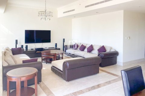 Appartement à Emaar 6 Towers, Dubai Marina, Dubai, 3 chambres, 397 m², № 15221 - photo 2
