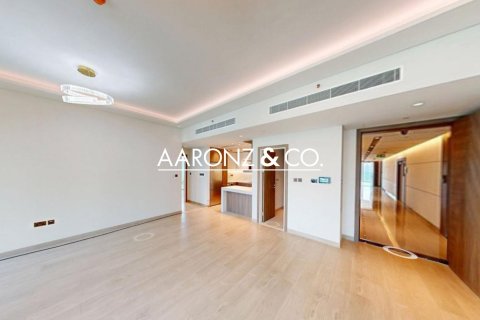 Appartement à Jumeirah Lake Towers, Dubai, 2 chambres, 111.1 m², № 78465 - photo 1