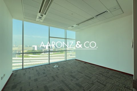 Bureau à Sheikh Zayed Road, Dubai, 353.5 m², № 78452 - photo 10