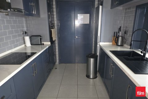 Снять в аренду квартиру в Даунтаун Дубай (Даунтаун Бурдж Дубай), Дубай: 1 спальня, 91.5м², № 24482 - фото 2