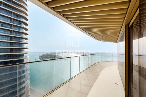 Купить квартиру в EMAAR Beachfront, Dubai Harbour, Дубай: 3 спальни, 201м², № 65955 - фото 1