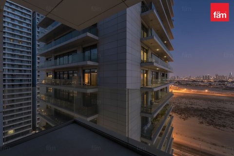 Appartement à Dubai, 2 chambres, 144 m², № 71782 - photo 1