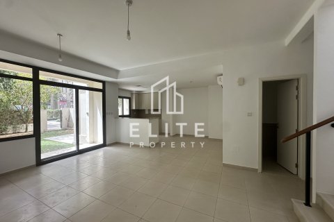 Adosado en Zahra Townhouses, Town Square, Dubai, 4 dormitorios, 206 m², № 69819 - foto 1