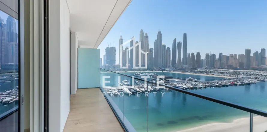 Appartement à EMAAR Beachfront, Dubai Harbour, Dubai, studio, 79 m², № 69818