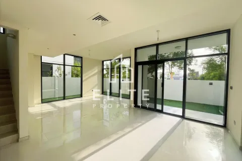 Villa en Dubai, 6 dormitorios, № 69821 - foto 4