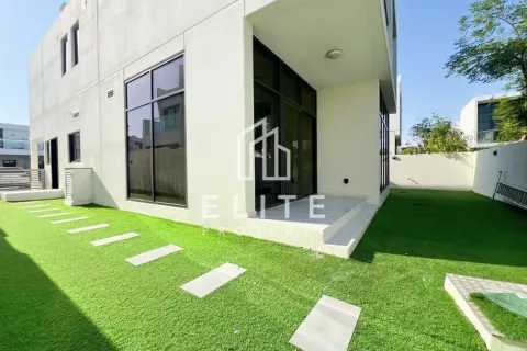 Villa en Dubai, 6 dormitorios, № 69821 - foto 2