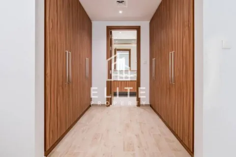 Снять в аренду квартиру в Дубае: 2 спальни, 156м², № 69809 - фото 16