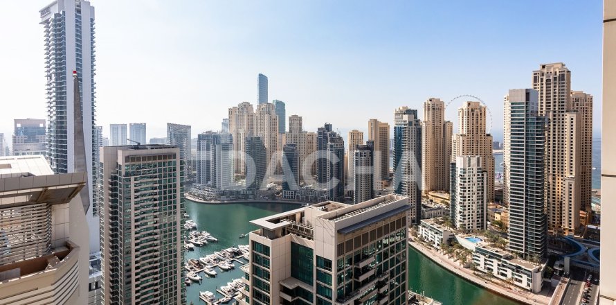Apartment in West Avenue Tower, Dubai Marina, Dubai 4 bedrooms, 377 sq.m. № 110388