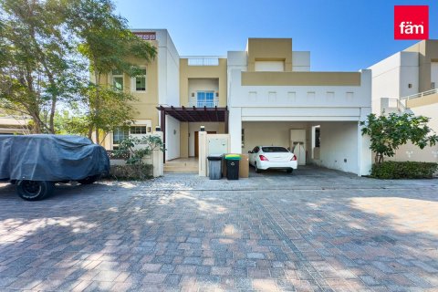 Villa in Dubai 5 bedrooms, 726.7 sq.m. № 84707 - photo 3