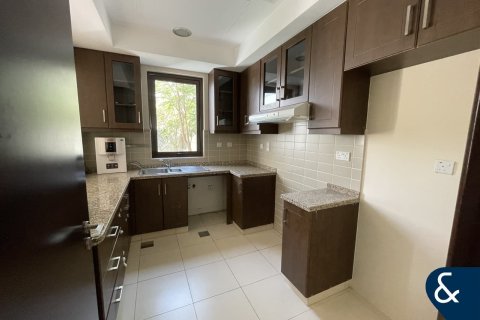 Купить виллу в Риме, Дубай: 3 спальни, 203м², № 75888 - фото 2