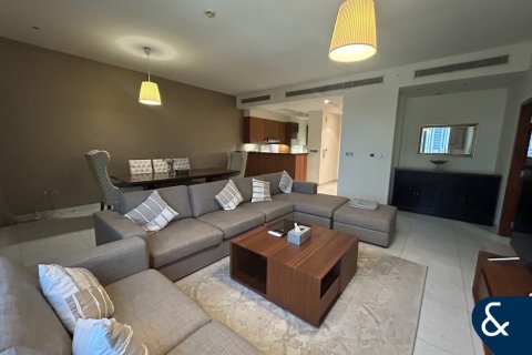 Apartamento en Central Park Tower, DIFC, Dubai, 1 dormitorio, 103 m², № 75890 - foto 1