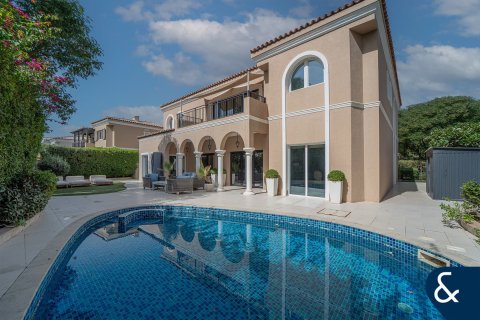 Villa en Green Community West, Green Community, Dubai, 5 dormitorios, 577 m², № 75880 - foto 1