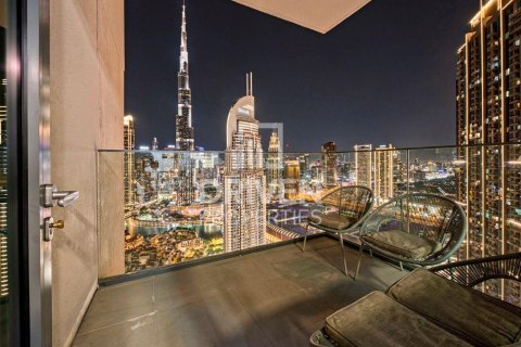 Apartamento en Burj Royale, Downtown Dubai (Downtown Burj Dubai), Dubai, 3 dormitorios, 122.35 m², № 128234