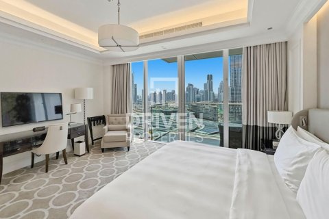 Apartamento en Downtown Dubai (Downtown Burj Dubai), Dubai, 2 dormitorios, 162.67 m², № 128245 - foto 5