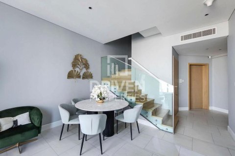 Dúplex en SLS Dubai Hotel & Residences, Business Bay, Dubai, 2 dormitorios, 172.99 m², № 128235 - foto 4