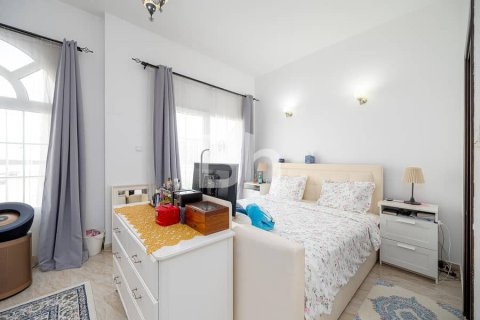Villa à Jumeirah Village Circle, Dubai, 4 chambres, 325 m², № 21866 - photo 8