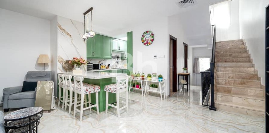 Villa à Jumeirah Village Circle, Dubai, 4 chambres, 325 m², № 21866