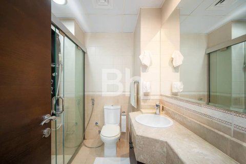 Villa à Jumeirah Village Circle, Dubai, 4 chambres, 325 m², № 21866 - photo 7
