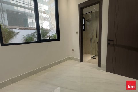 Villa en Dubai, 6 dormitorios, 464.8 m², № 93417 - foto 11