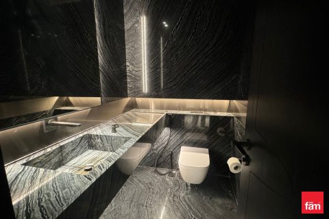 Apartment in Business Bay, Dubai 2 bedrooms, 181.7 sq.m. № 69704 - photo 10