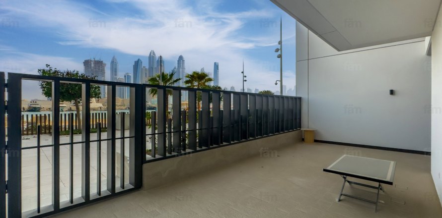 Apartment in Dubai Harbour, Dubai 3 bedrooms, 189.6 sq.m. № 58364