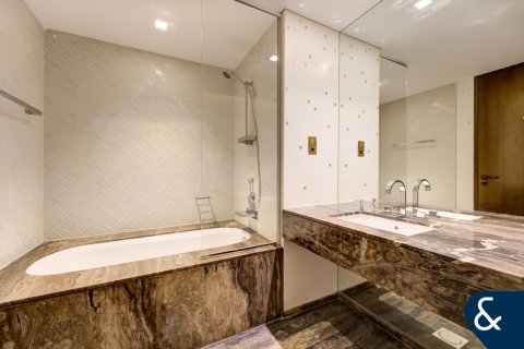 Купить квартиру в Damac Heights, Дубай Марина, Дубай: 3 спальни, 169м², № 75138 - фото 20
