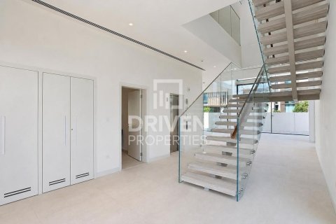 Villa in Nad Al Sheba 1, Nadd Al Sheba, Dubai 4 bedrooms, 576.83 sq.m. № 143162 - photo 10