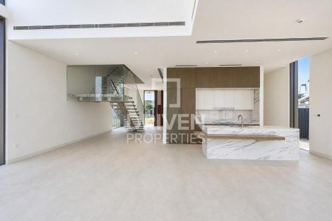 Villa in Nad Al Sheba 1, Nadd Al Sheba, Dubai 4 bedrooms, 576.83 sq.m. № 143162