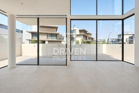 Villa in Nad Al Sheba 1, Nadd Al Sheba, Dubai 4 bedrooms, 576.83 sq.m. № 143162 - photo 8