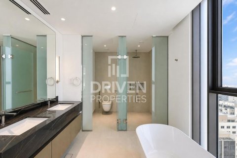 Villa in Nad Al Sheba 1, Nadd Al Sheba, Dubai 4 bedrooms, 576.83 sq.m. № 143162 - photo 22