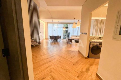 Villa en Dubai Marina, Dubai, 2 dormitorios, 325.2 m², № 6694 - foto 5