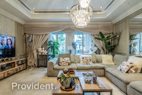 Villa in Meadows, Dubai 6 bedrooms, 877.1 sq.m. № 2625 - photo 4