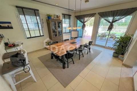 Villa à District 16, Jumeirah Village Circle, Dubai, 2 chambres, 250.1 m², № 6866 - photo 5