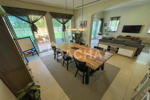 Villa à District 16, Jumeirah Village Circle, Dubai, 2 chambres, 250.1 m², № 6866 - photo 7