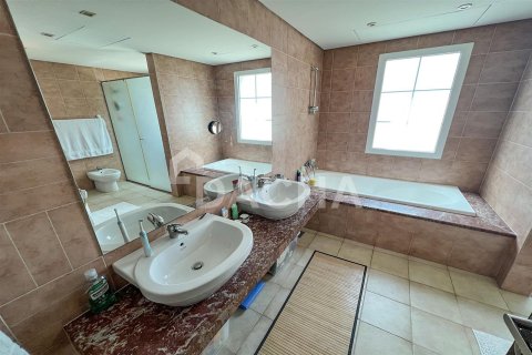 Villa à District 16, Jumeirah Village Circle, Dubai, 2 chambres, 250.1 m², № 6866 - photo 14